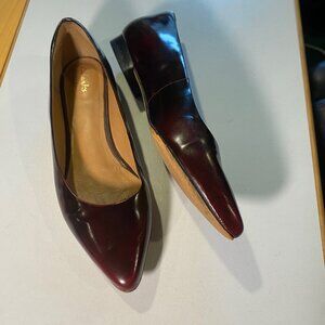 Clarks - Size 7.5M - Women's Artisan Dark Burgundy Dress Loafers